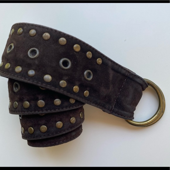 VINTAGE suede & brass ring buckle belt - Picture 2 of 6